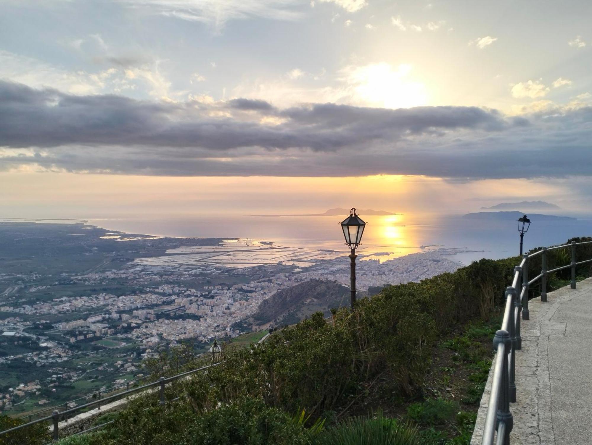I Velieri Di Trapani Apartment Buitenkant foto